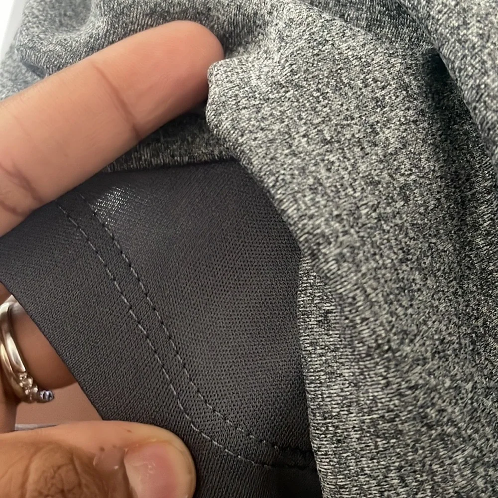 Grey Lulu’s crop top. - Picture 7 of 7